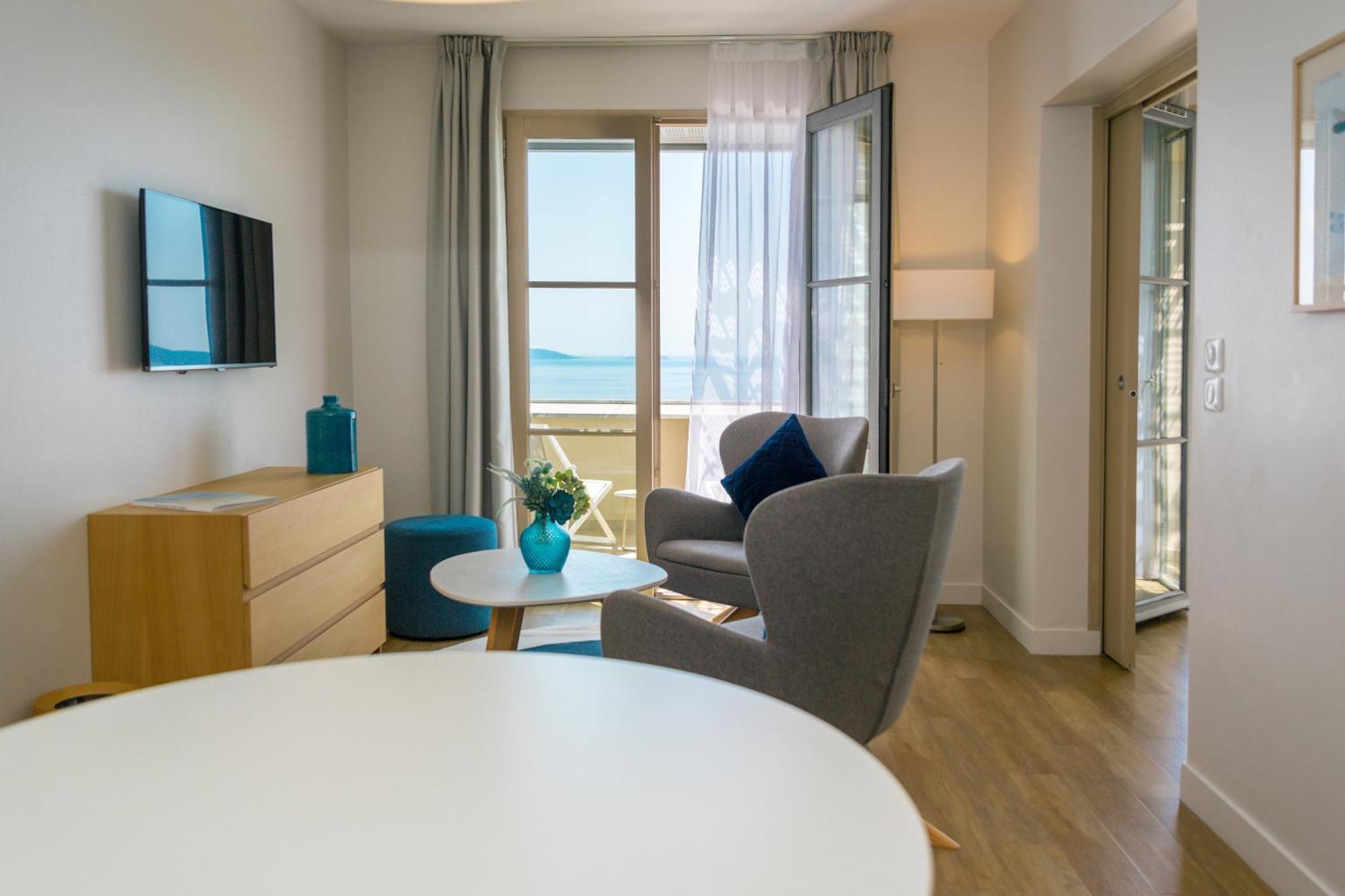 Hotel La Villa Douce Реоль-Канадель-сюр-Мер Екстер'єр фото